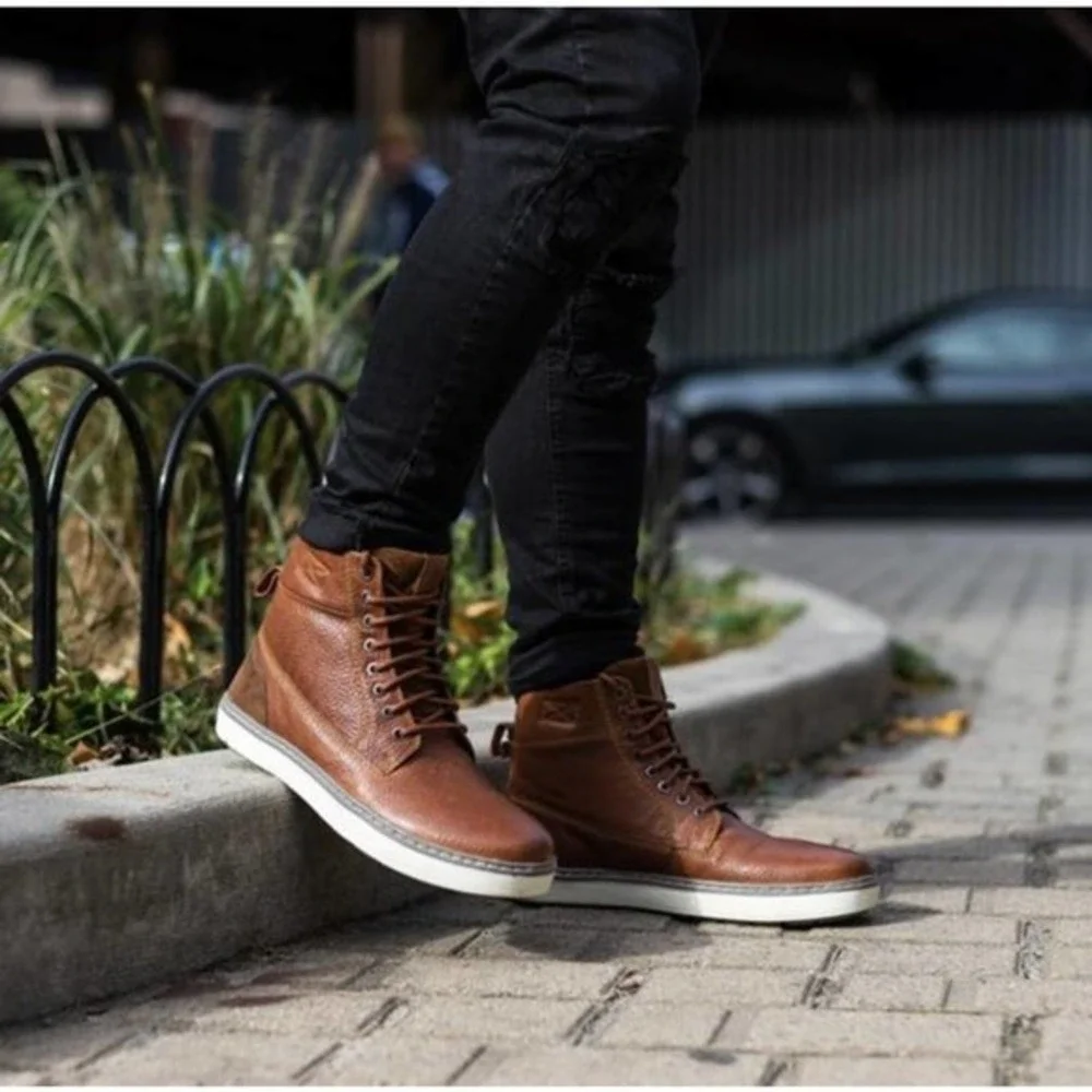 Reserved Size 9 Mens Footwear Cromwell Boot in Tan Brown